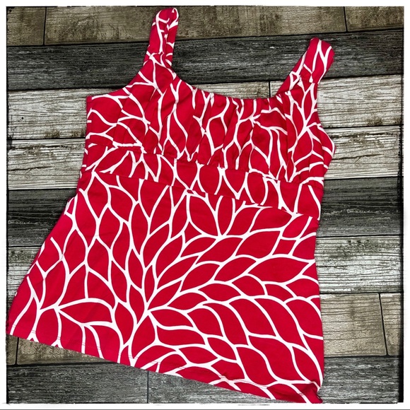 Ann Taylor Tops - Structured Tank Top